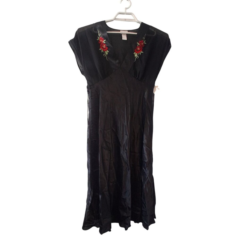 Delicates nwt vintage nightgown dress womens Medium black red roses satin sheer